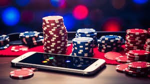 Pengguna mobile membaca referal ulung88